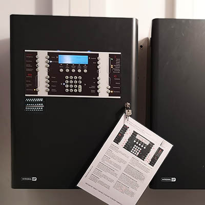 Bedienfeld einer Gefahrenmeldeanlage